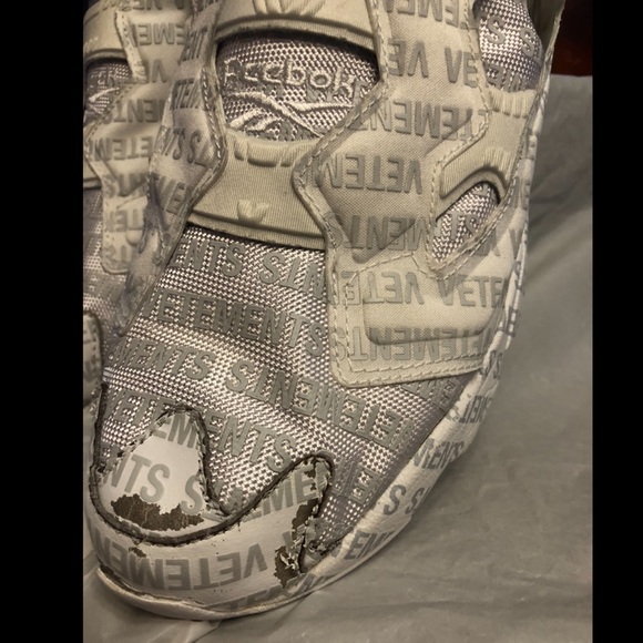 Vetements Logo Reebok White Emoji SIZE US 13 - Picture 7 of 14